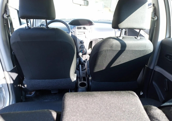 Toyota Yaris cena 17900 przebieg: 133000, rok produkcji 2011 z Ostrzeszów małe 29